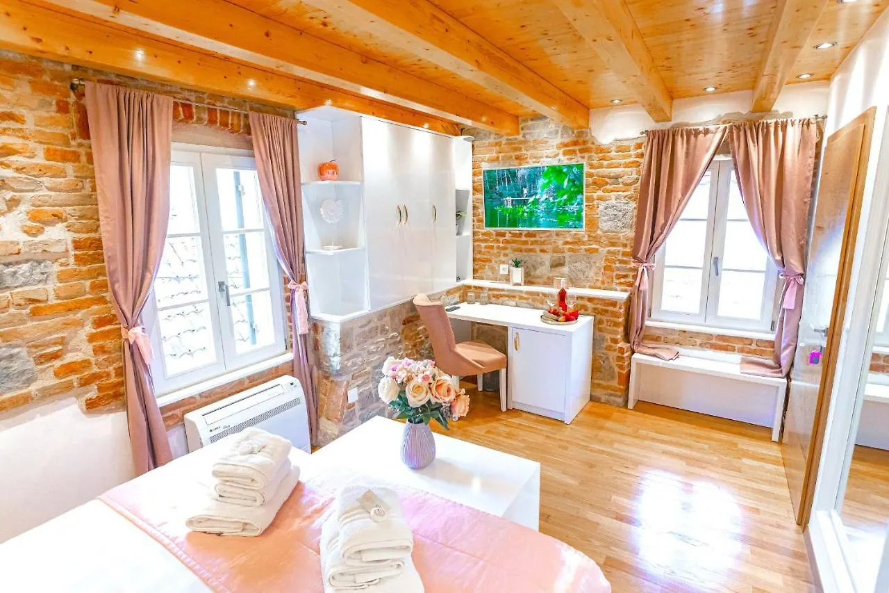 New Lux Villa Merissima Spalato 4*,  Croazia