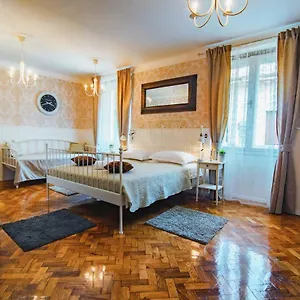 Mama's And Papa's Luxury Gostinjska kuća