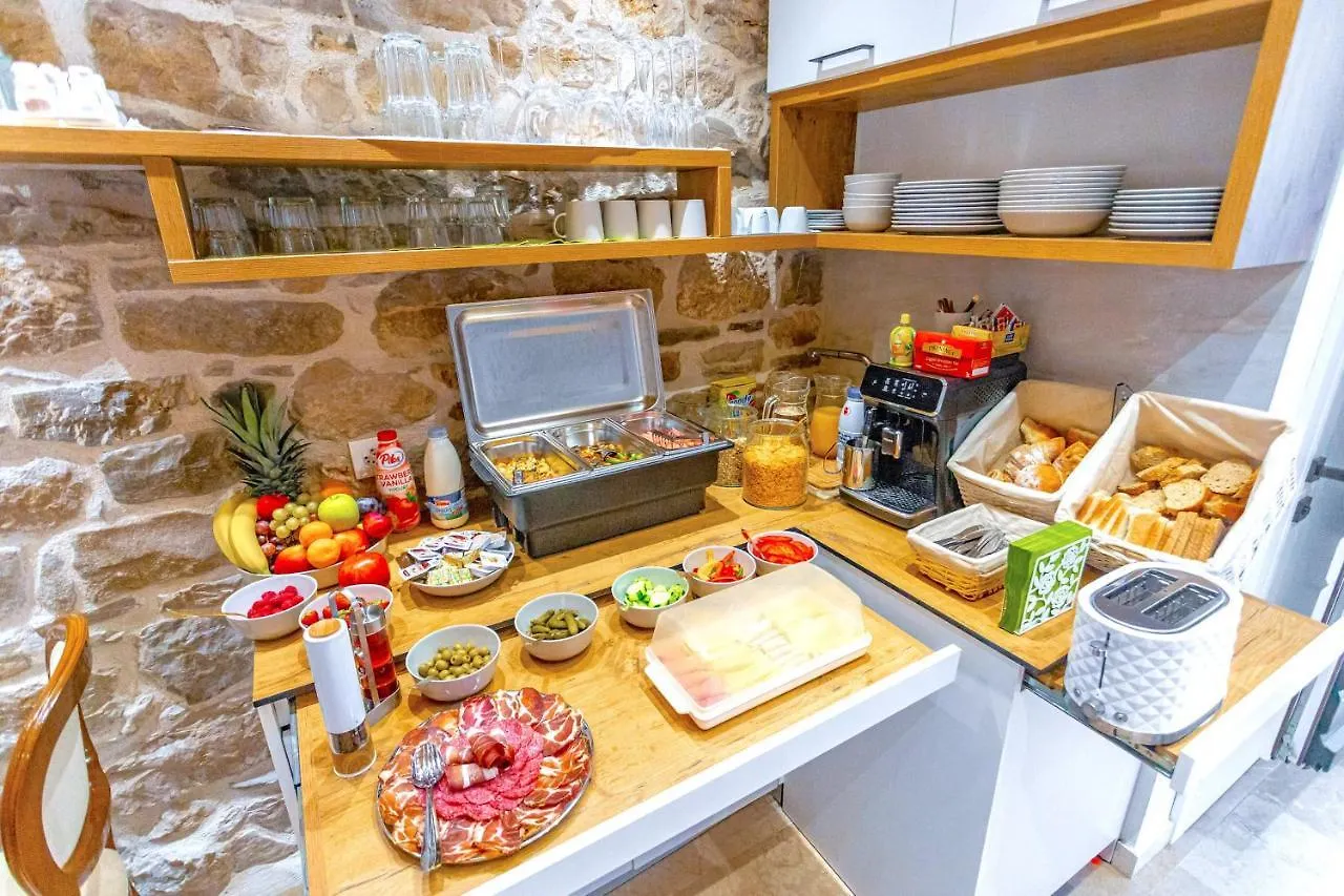 krevet i doručak New Lux Villa Merissima